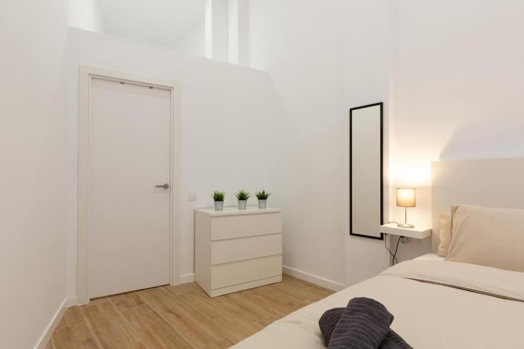 Nuevo Loft En Playa Y Cerca Del Centro, Ac Y Wifi Apartment Valencia Ngoại thất bức ảnh